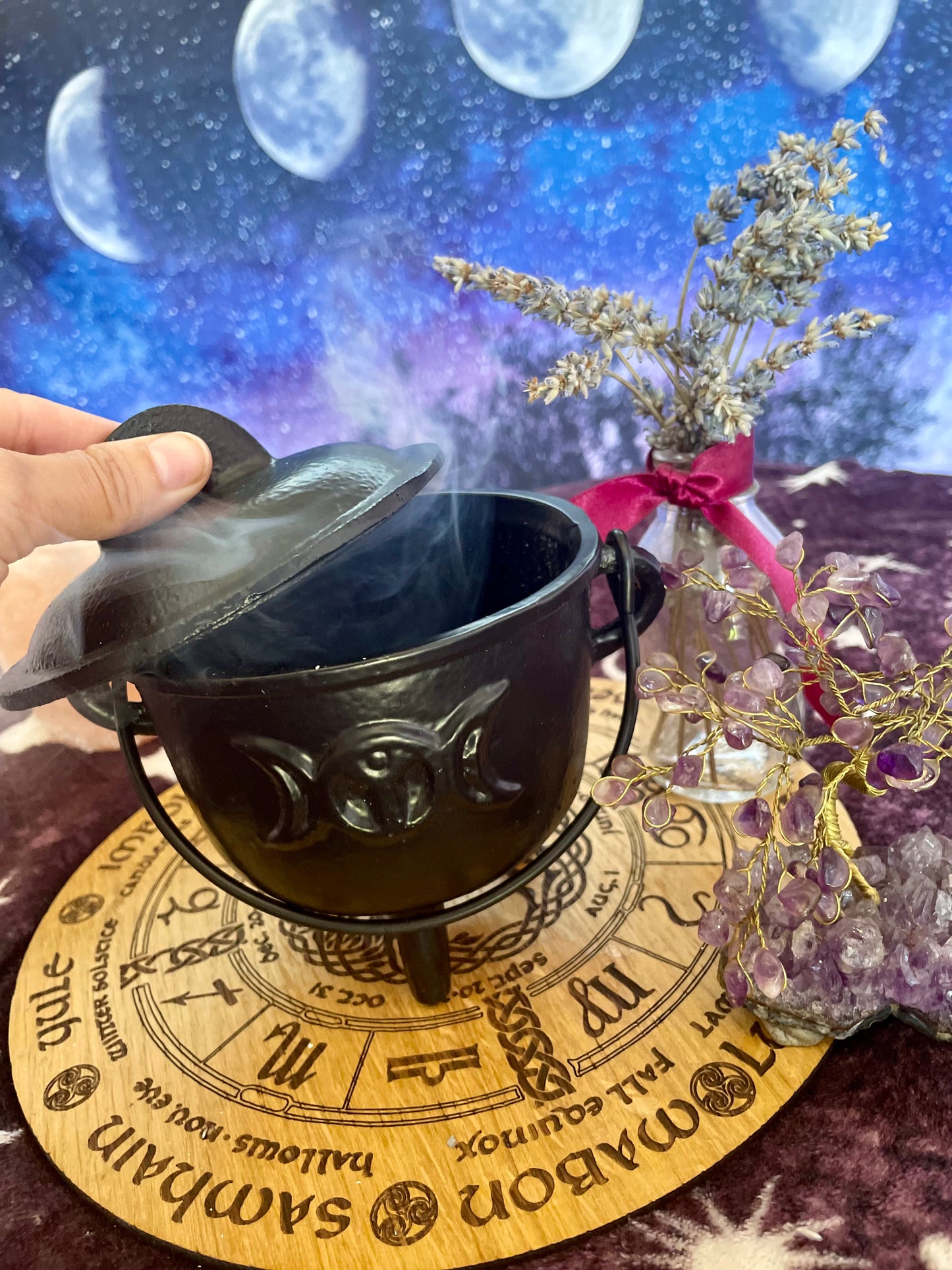 11cm Cast Iron Cauldron with Triple Moon