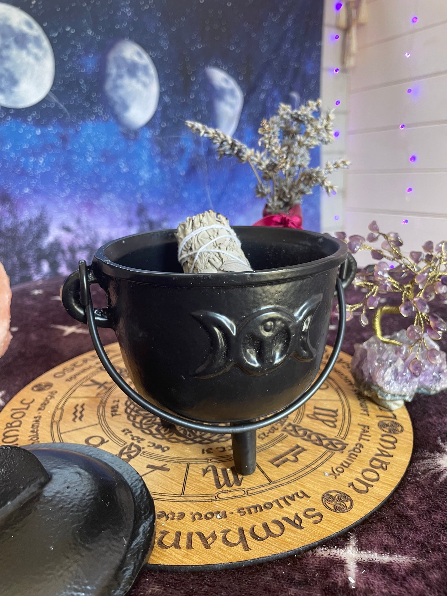 11cm Cast Iron Cauldron with Triple Moon