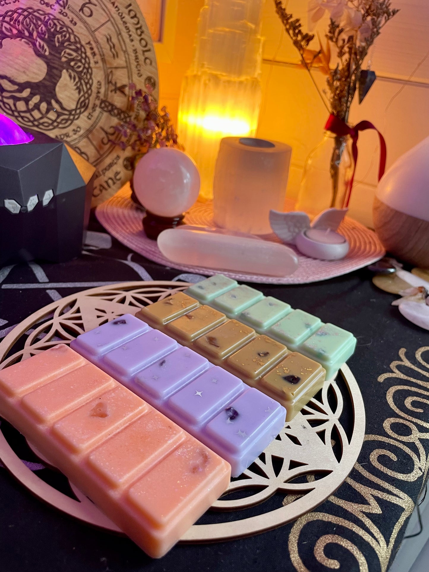 Wax Melts Snap Bar - Infused with Tigers Eye Crystal Chips - ‘Cauldrons & Cocoa’
