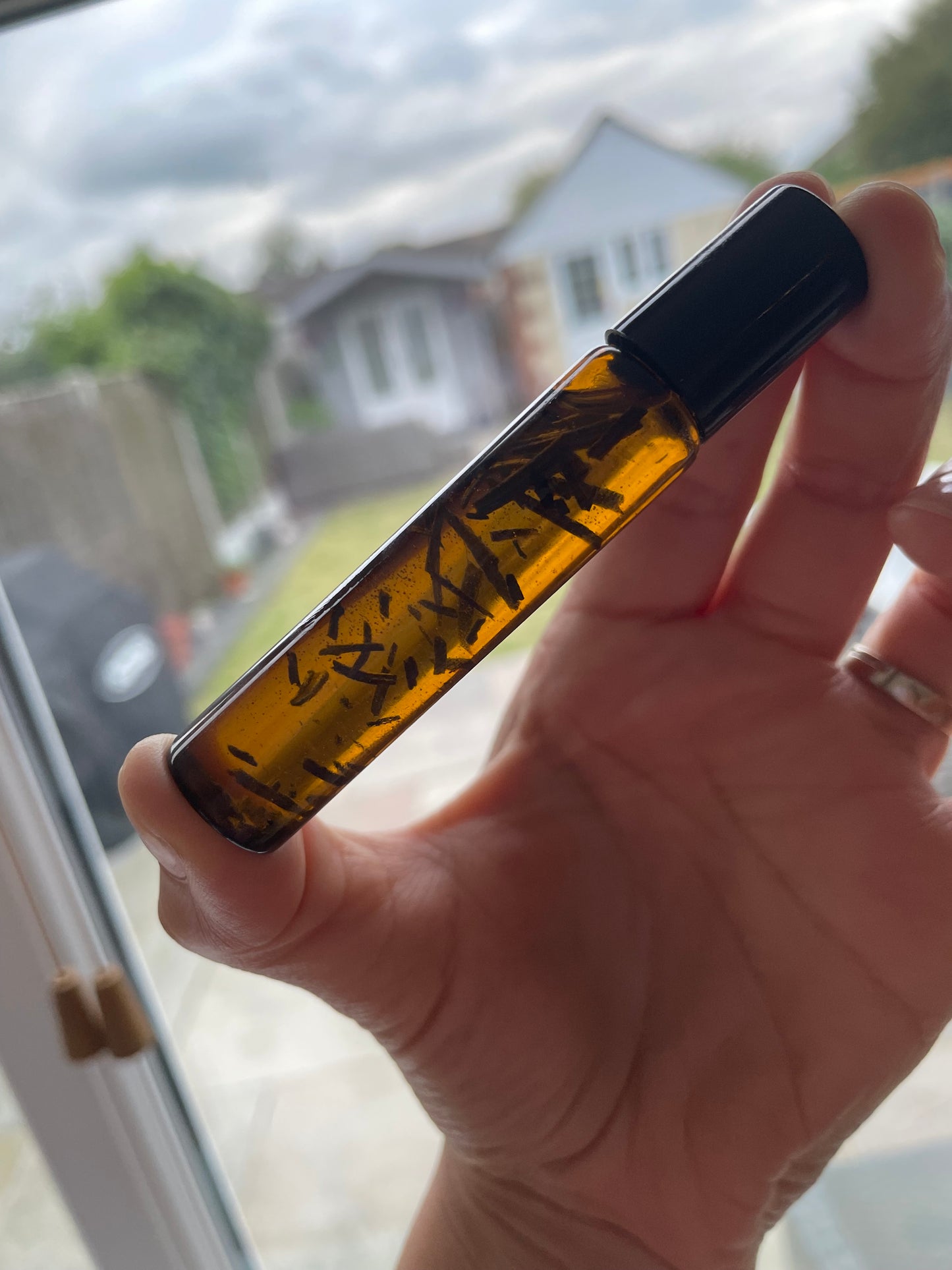 Protection Oil (10 ml Roller Ball)