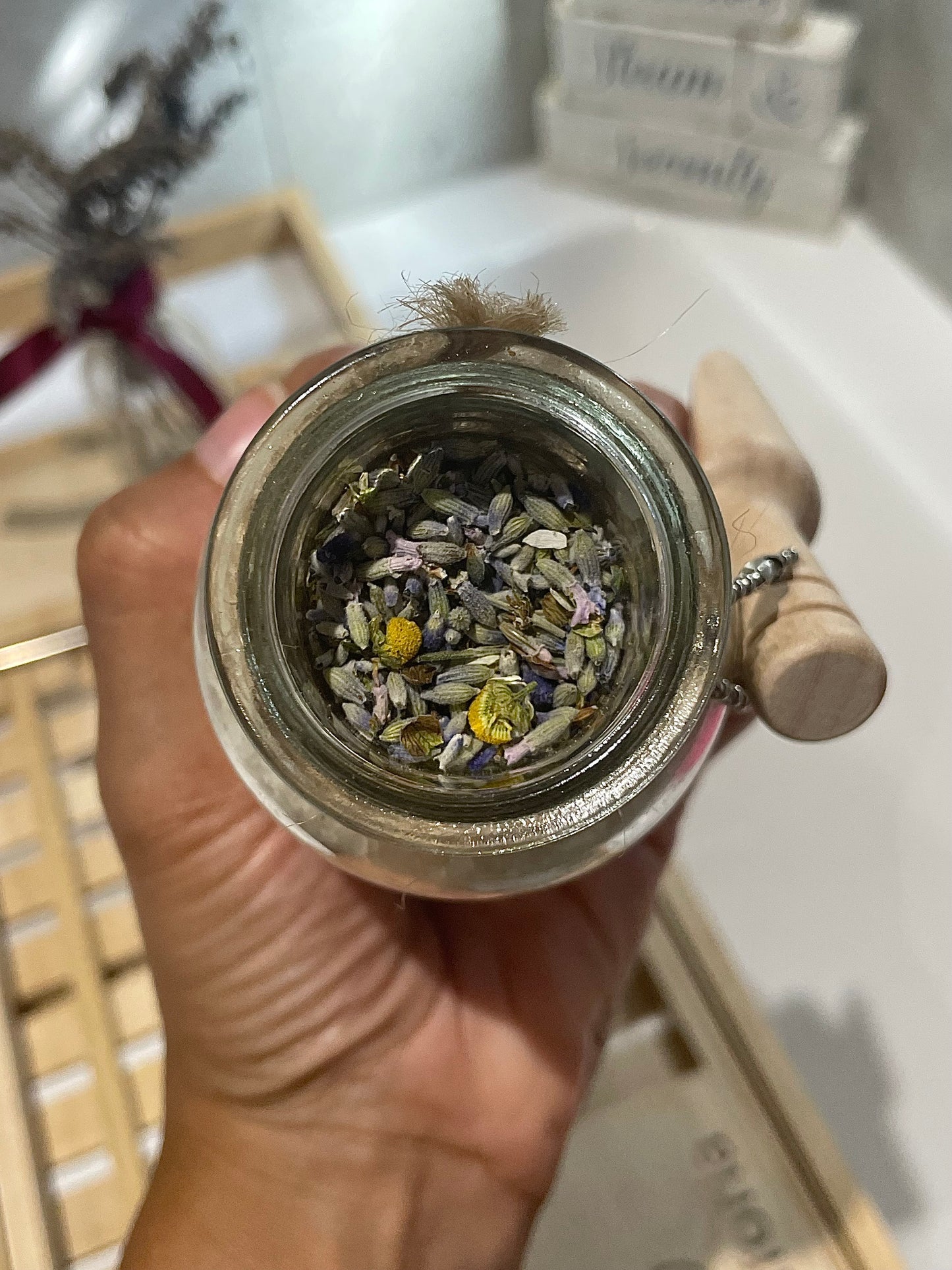Crystal Energy Infused Healing Aromatherapy Bath Salt Soak - Relaxing - Destress - Clear Negative Energy - Herbal Aroma - Crystal Tincture - Vegan - Natural - No synthetics or nasties